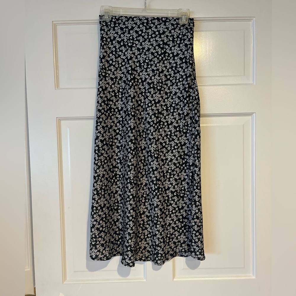 URBAN OUTFITTERS satin floral maxi skirt